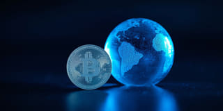 Digitální měny pronikají do globálního finančního mainstreamu